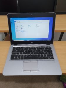 Hp Elitebook 725 G3, 8gb ram. 128gb SSD, AMD PRO A10-8700B, R6 10 Compute Cores 4C